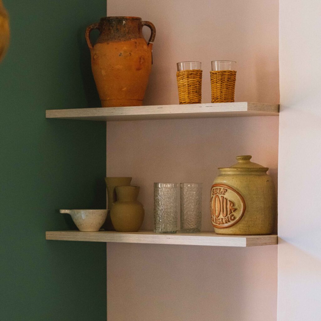the-goldney-lodge-kitchen-shelves-square